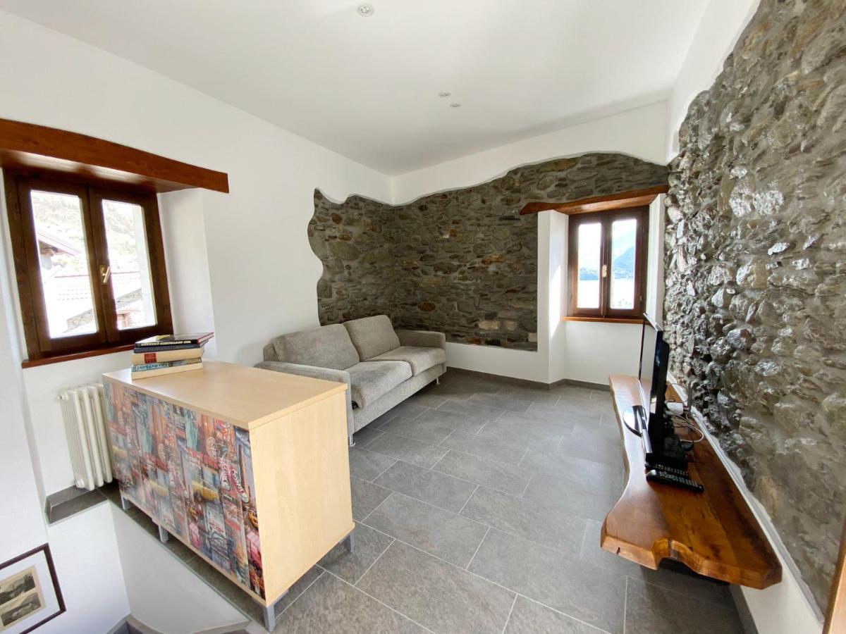 Independent Stone House With Lake View Musso Eksteriør bilde